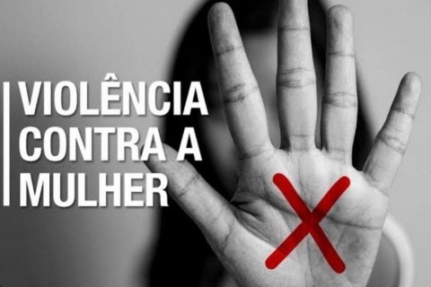 Homem é preso após agredir mulher e arrancar parte da unha durante violência doméstica em Marmeleiro