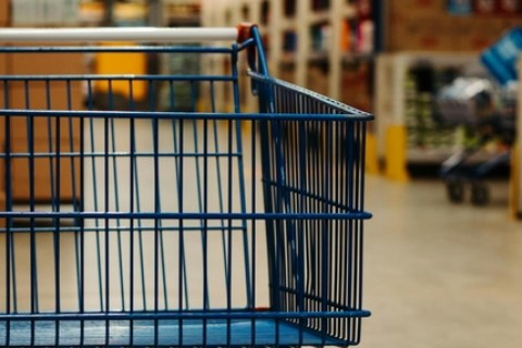 Funcionária de supermercado será indenizada por sofrer assédio sexual de chefe