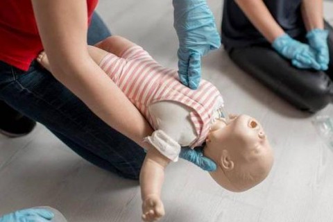 Operação Maternar leva orientação sobre engasgos a gestantes em SC