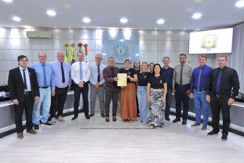 Câmara aprova criação do programa “Abrindo Sorrisos” para atendimento odontológico de alunos da APAE