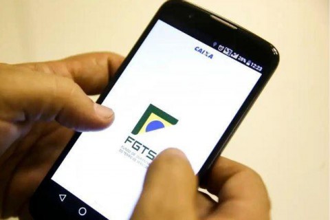 FGTS libera saque-aniversário para trabalhadores nascidos em abril