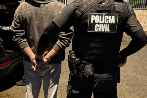 Esquema vendia atestados e receitas falsas a partir de R$ 50 em SC