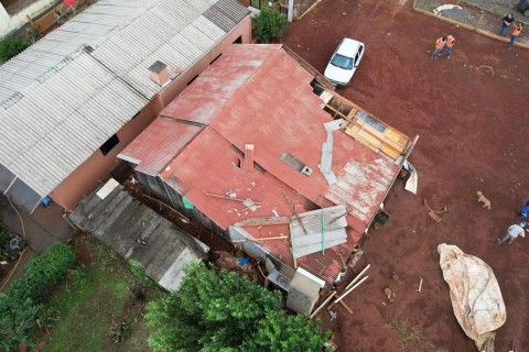 Imagens aéreas mostram danos causados por temporal em São Domingos