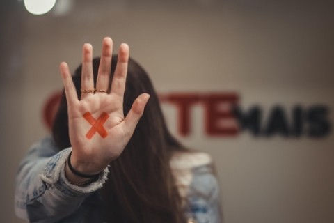 Lei cria programa para prevenir violência e fortalecer direitos das mulheres no Brasil