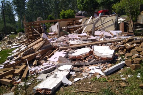 Homem morre após laje de residência desabar em Quilombo