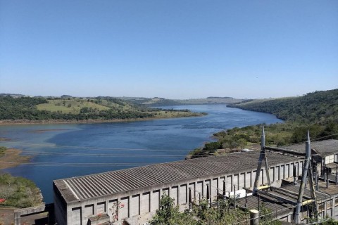 Homem de Realeza tem perna amputada após acidente com lancha no Lago de Salto Caxias