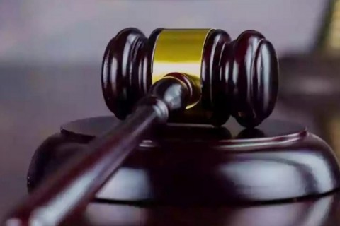 Ex-prefeito e ex-secretária de Educação são condenados por irregularidades na compra de livros