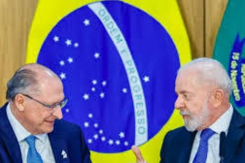 Governo manifesta "indignação" com ameaça de novo tarifaço dos EUA
